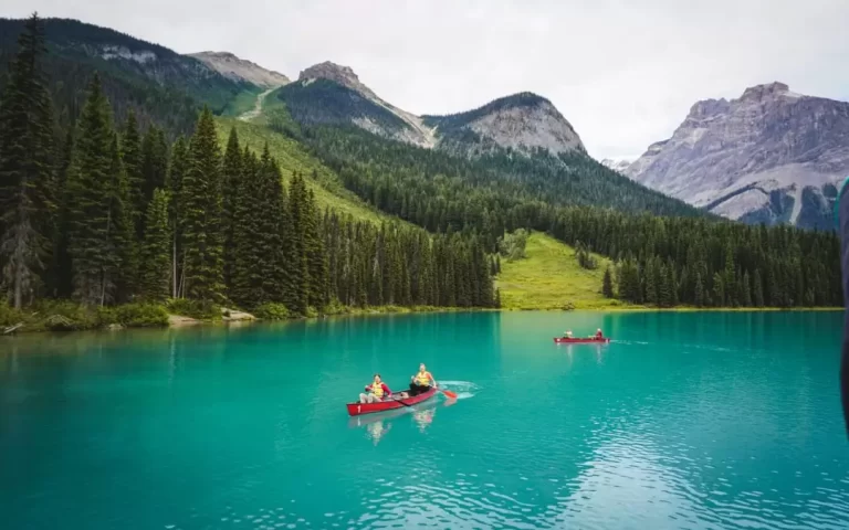 Emerald Lake Hike: Yoho National Park | Best BC Lake in Canada